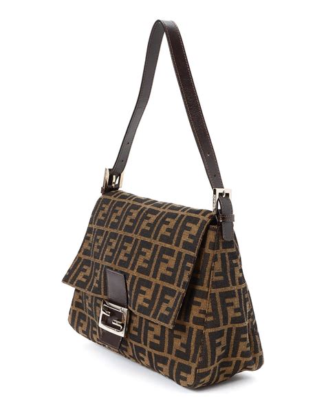 fendi mamma baguette shoulder bag